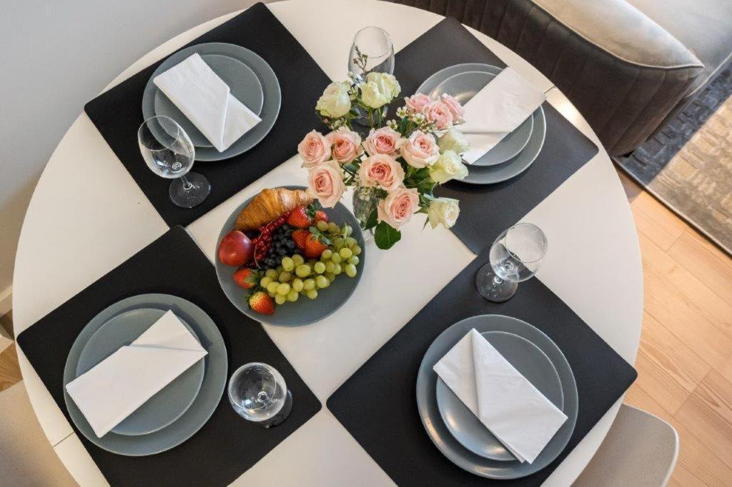בוקרשט Downtown Modern - 2Br Apartment מראה חיצוני תמונה