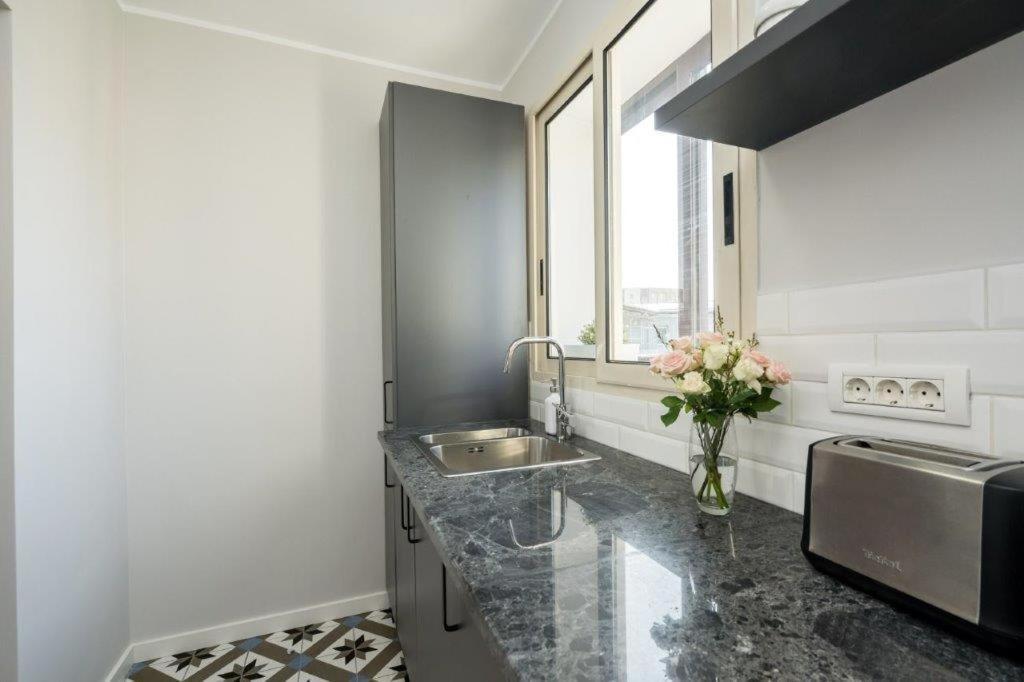 בוקרשט Downtown Modern - 2Br Apartment מראה חיצוני תמונה
